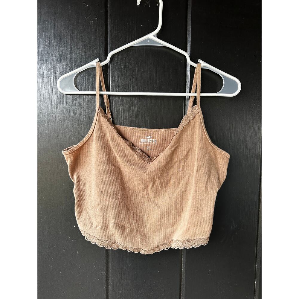 Hollister Must-Have Collection Ribbed Lace Trim Cami Tank Top in Tan Neutral